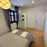 House Varos Appartamento
