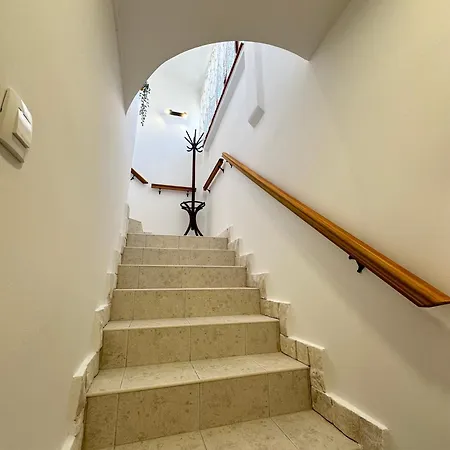 公寓 House Varoš 扎达尔