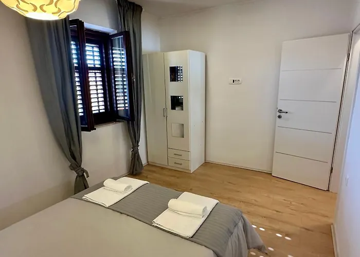 House Varos Lägenhet