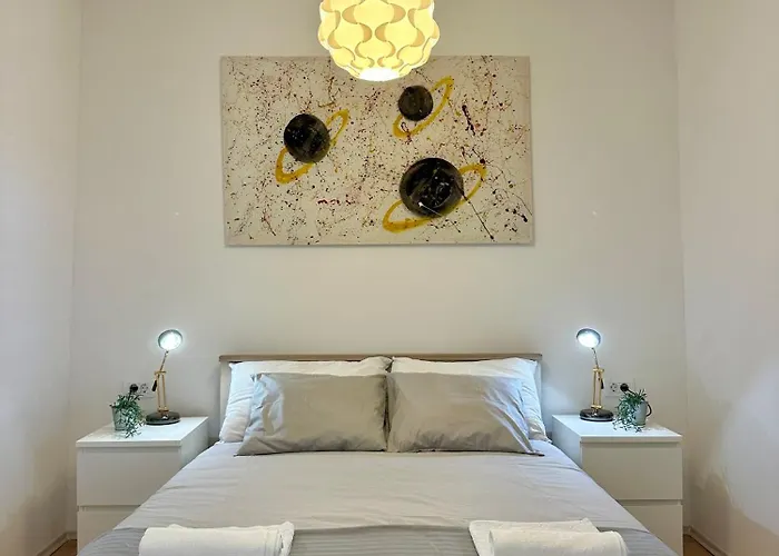 Lägenhet House Varos *