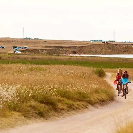 Apartament House Varos *