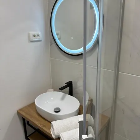 House Varos Apartament *