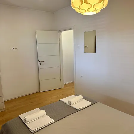 Appartamento House Varos *