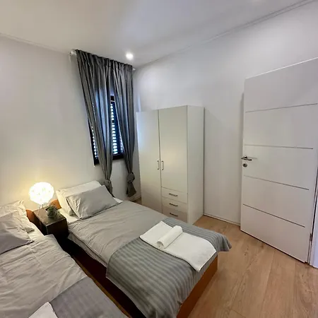 House Varos Apartament *