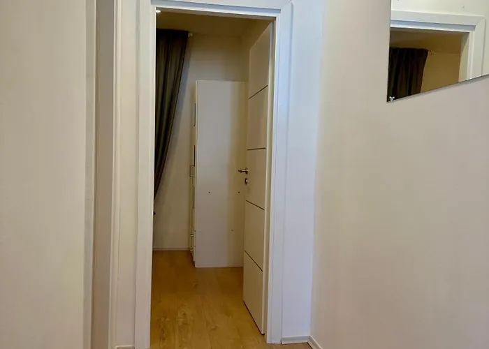 House Varos דירה *